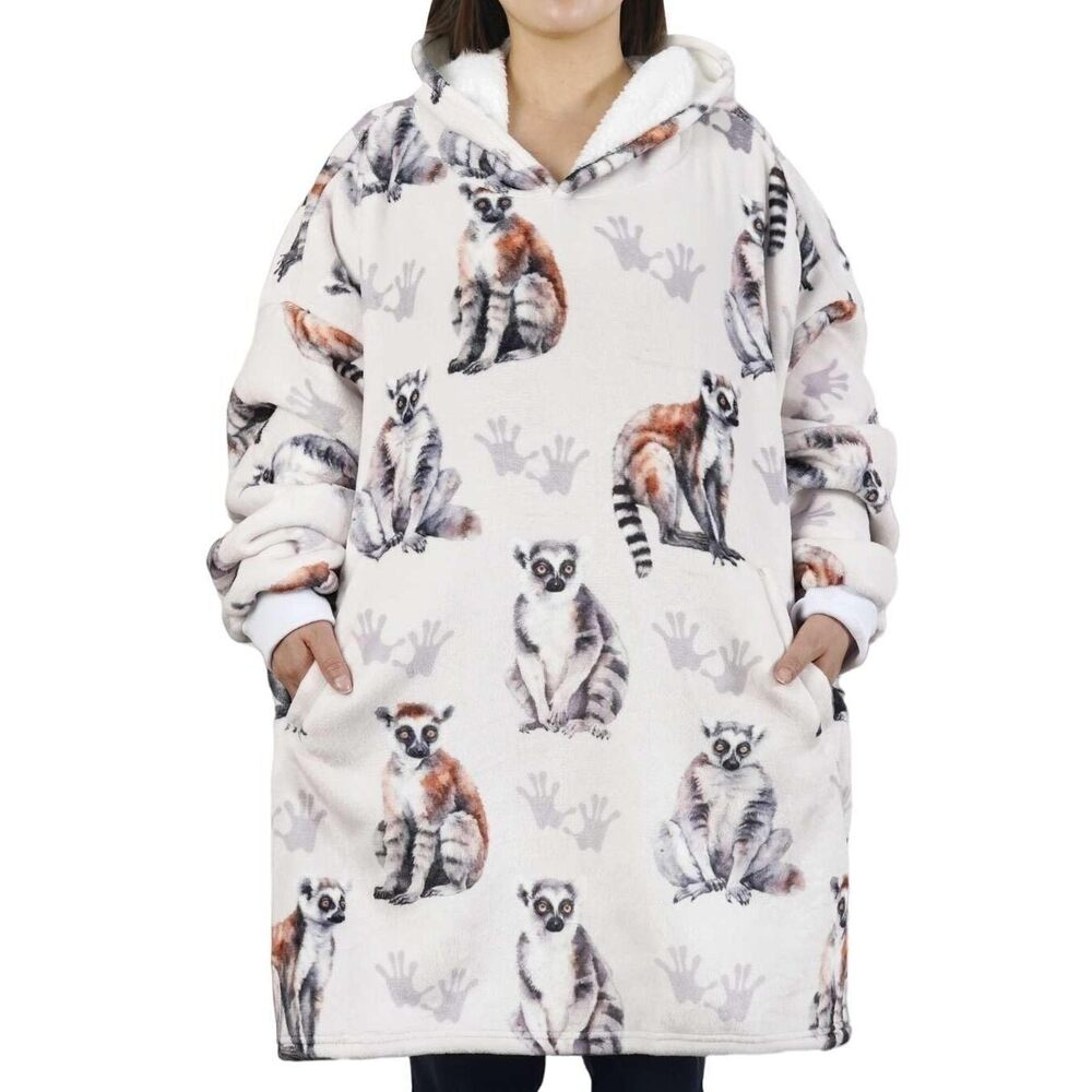 5734 Lemur Gifts for Lemur Lovers, Wearable Flannel Giraffe Blanket Hoodie